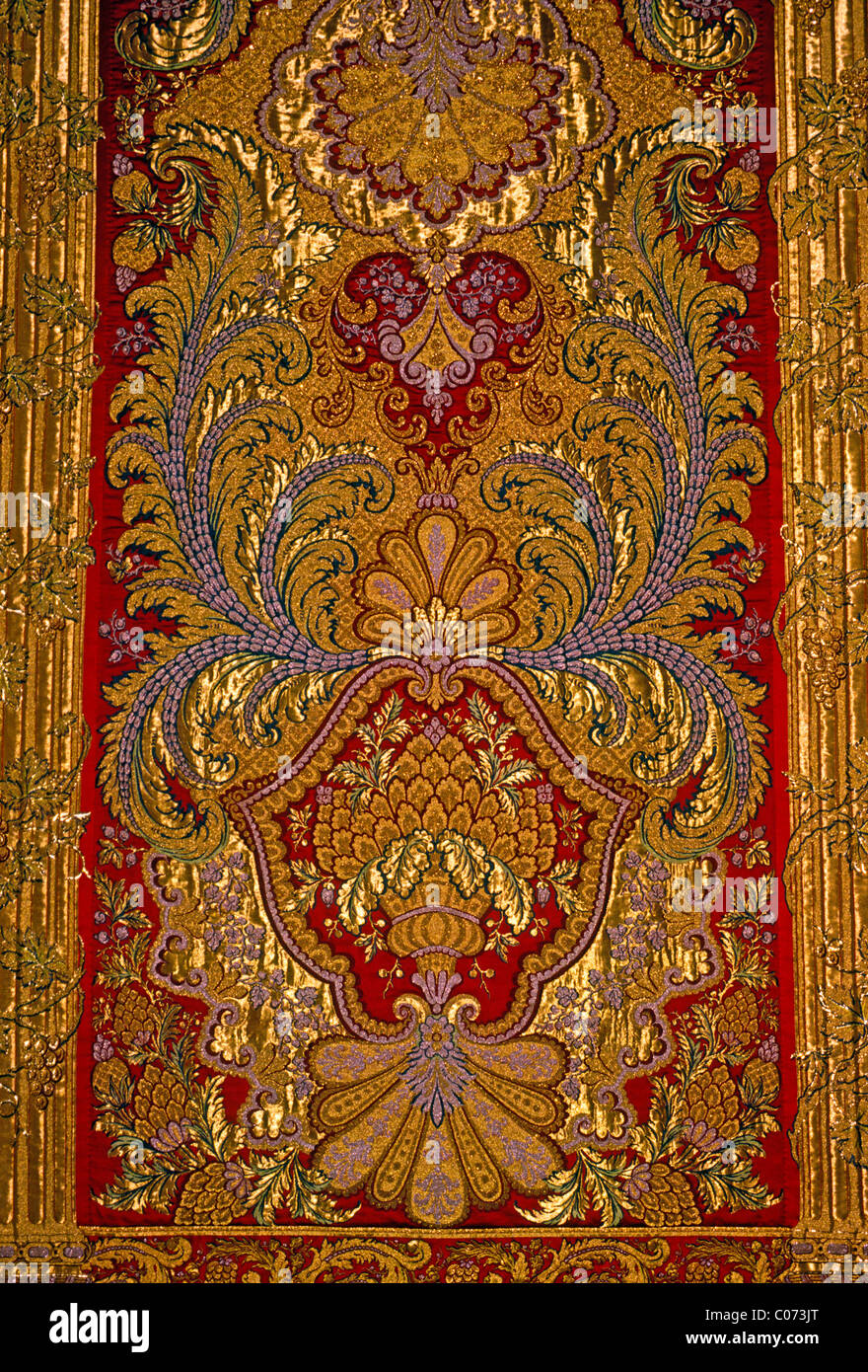 silk brocade, Kings Bedchamber, Palace of Versailles, city of Versailles, Ile-de-France, France Stock Photo