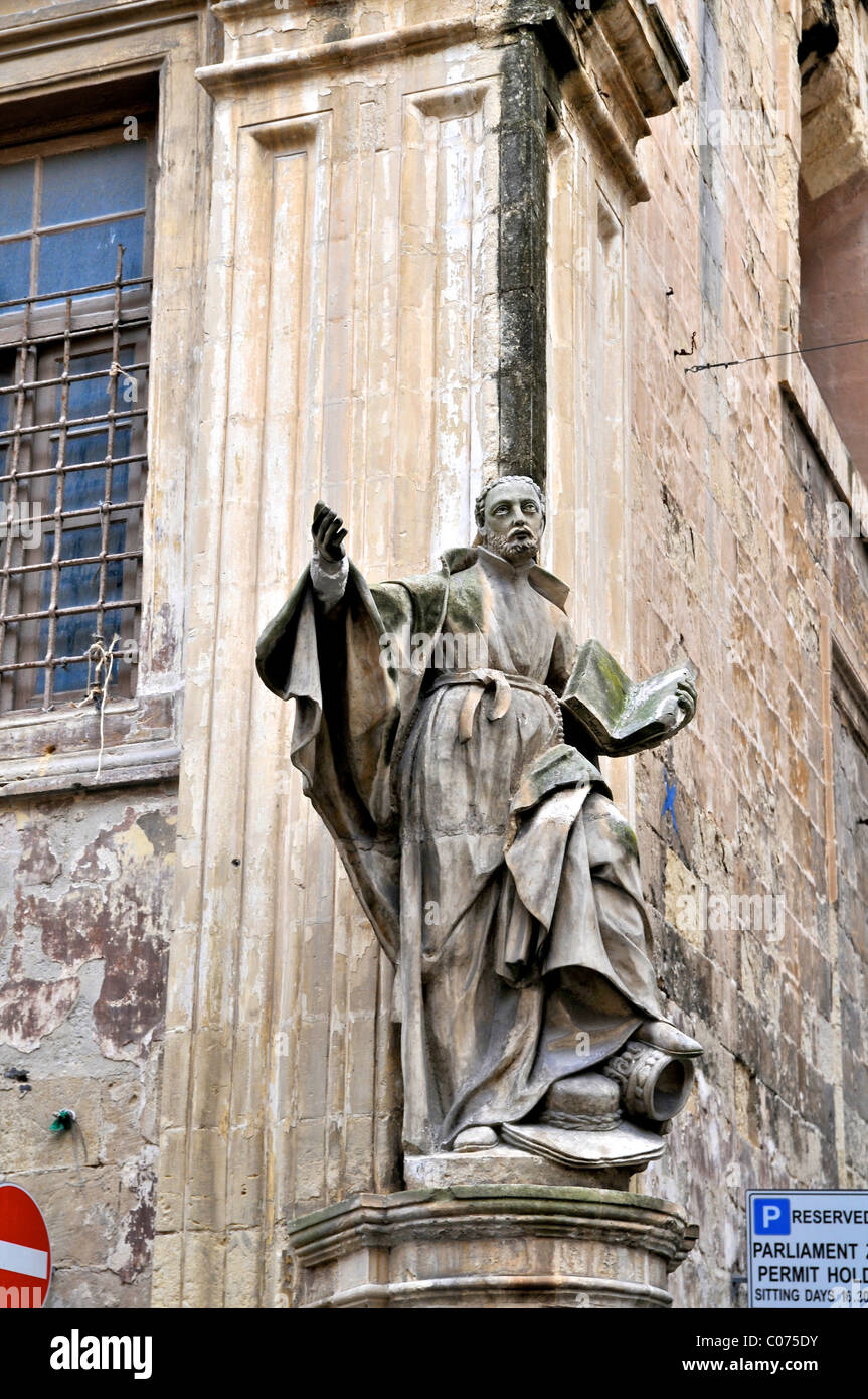 Statues in streets, La Valletta, Malta Stock Photo Alamy