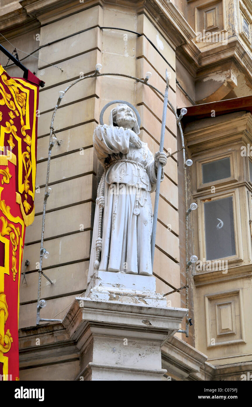 Statues in streets, La Valletta, Malta Stock Photo Alamy