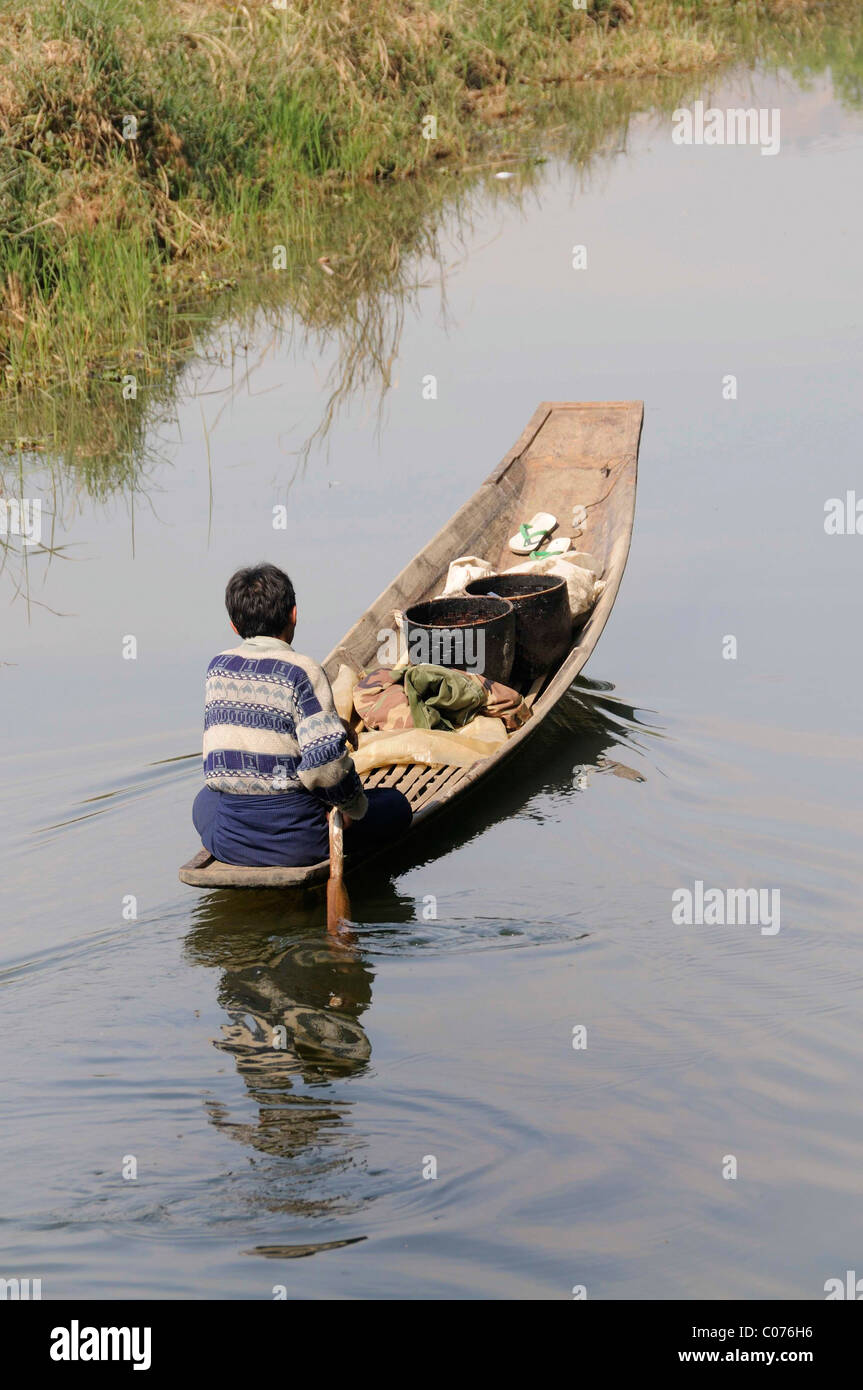 Intha boat on one of the secondary channels, Nyaung Shwe, Inle Lake, Shan State, Myanmar, Burma, Southeast Asia Stock Photo