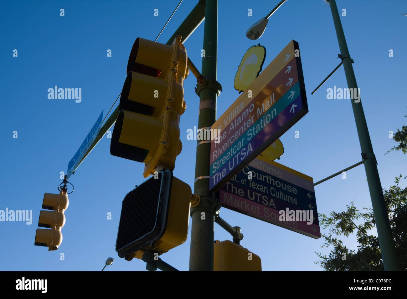 Traffic Lights and Signs in Downtown San Antonio Stock Photo Alamy
