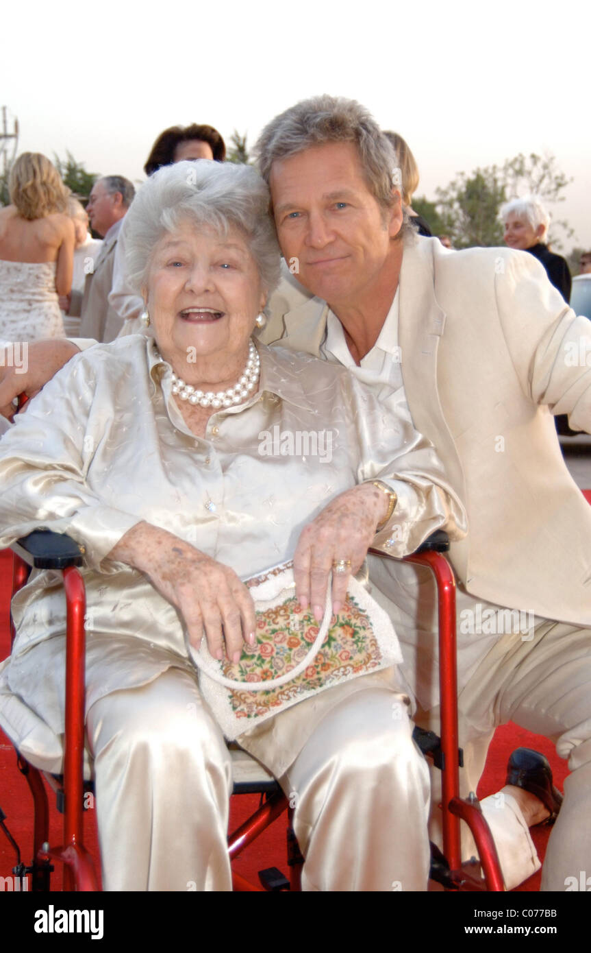 Dorothy Dean Bridges Jeff Bridges The Pearl Of Havana A Cuban Fantasy Held At The Nesbitt Estate And Polo Field Bella Stock Photo Alamy Dorothy Dean Bridges Jeff Bridges The Pearl Of Havana A Cuban Fantasy Held At The Nesbitt Estate And Polo Field Bella Stock Photo Alamy