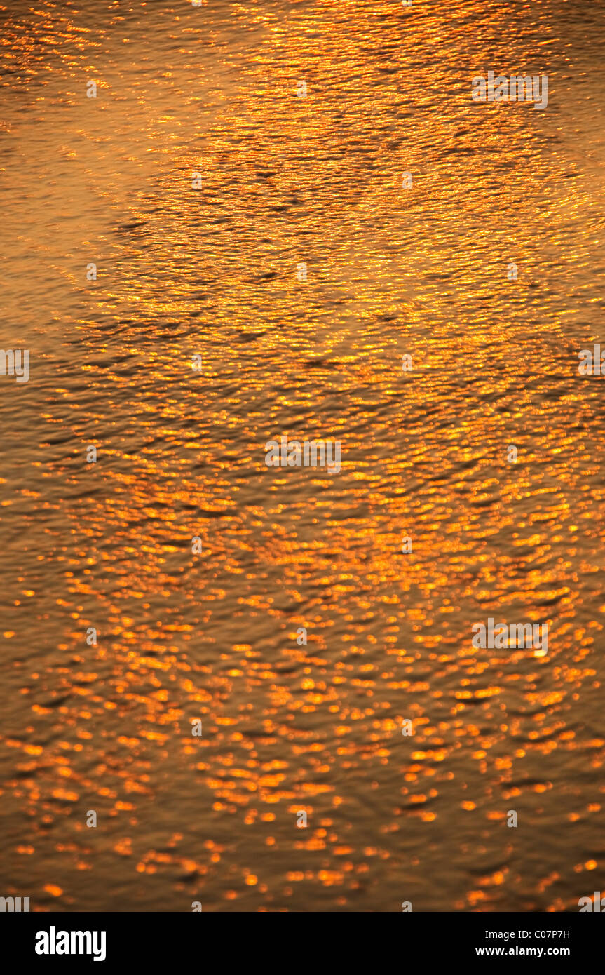 Sunlight reflected on water hi-res stock photography and images - Alamy