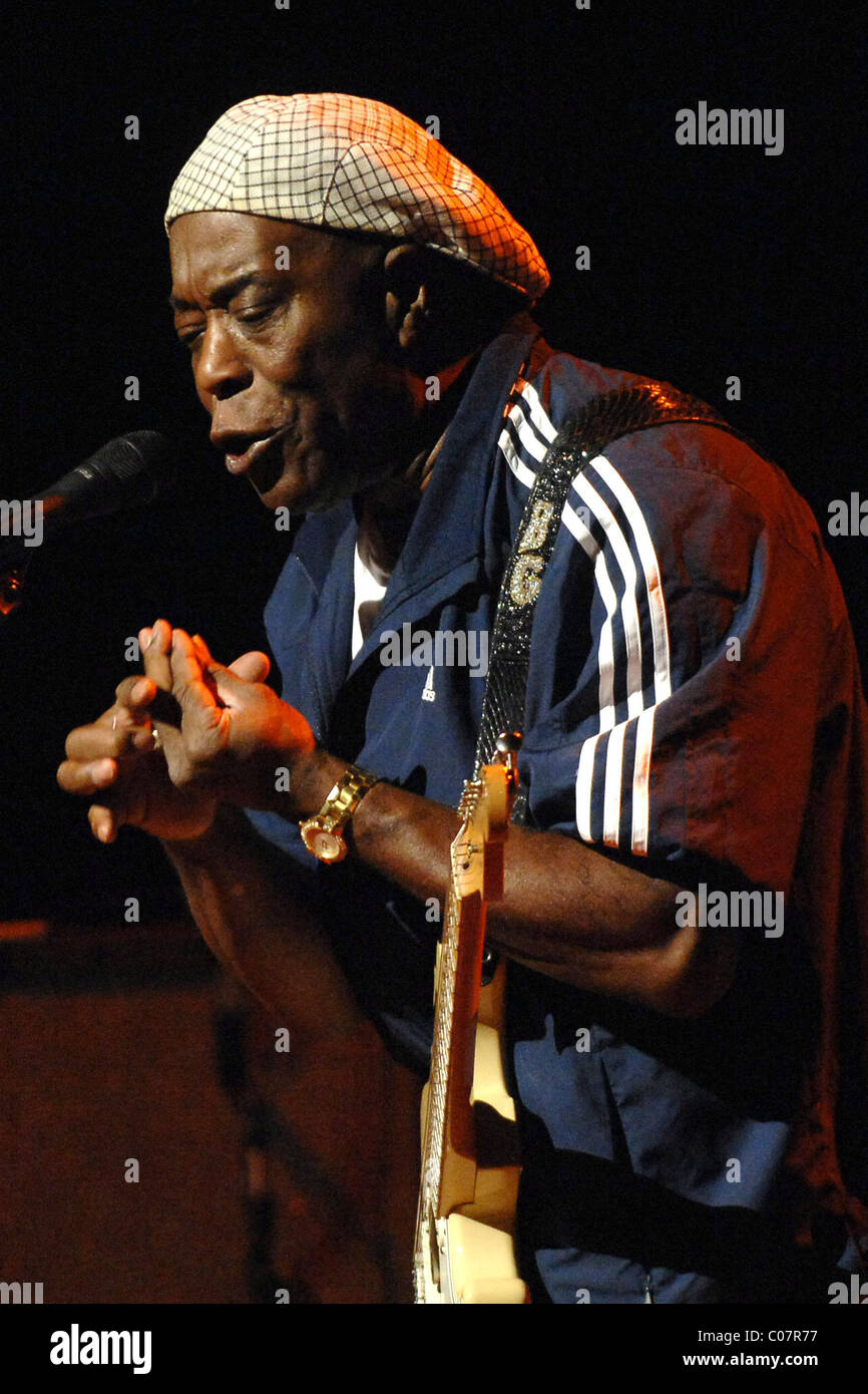 Buddy Guy performing at the Jimi Hendrix Tribute Concert held at the ...