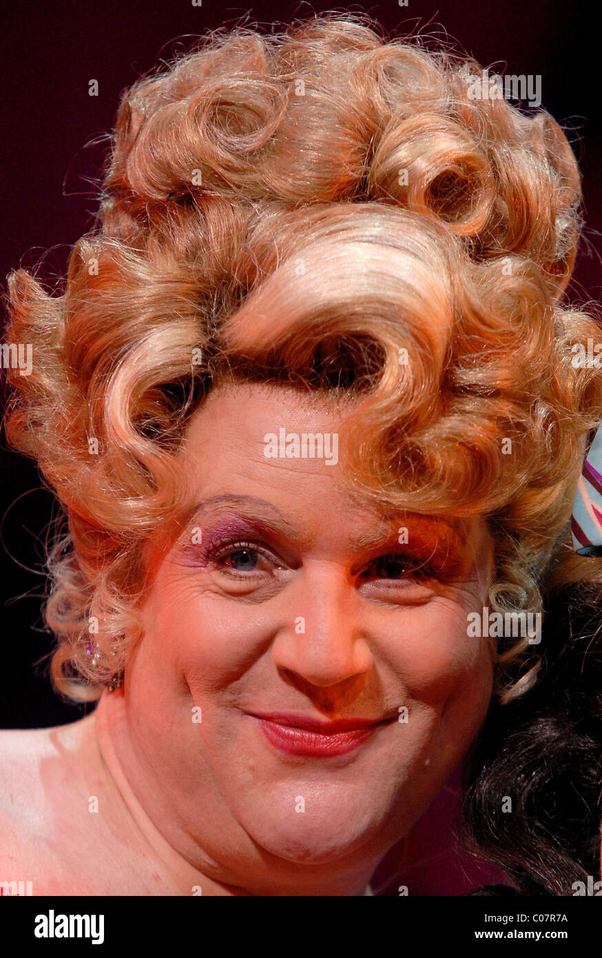 Michael Ball Hairspray photocall at Shaftesbury Theatre London, England 26.10.07 Stock Photo