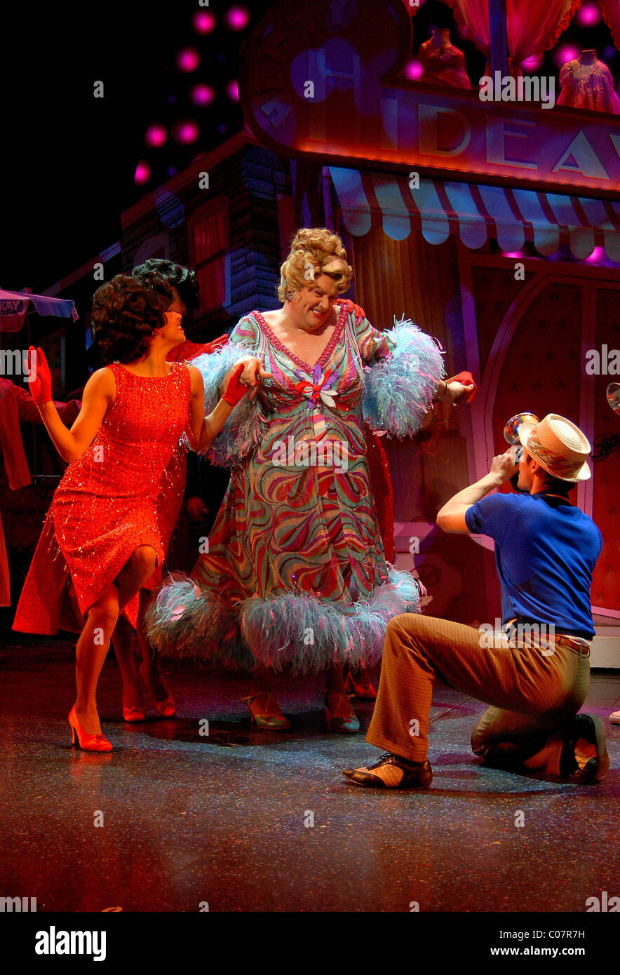 Michael Ball Hairspray photocall at Shaftesbury Theatre London, England 26.10.07 Stock Photo