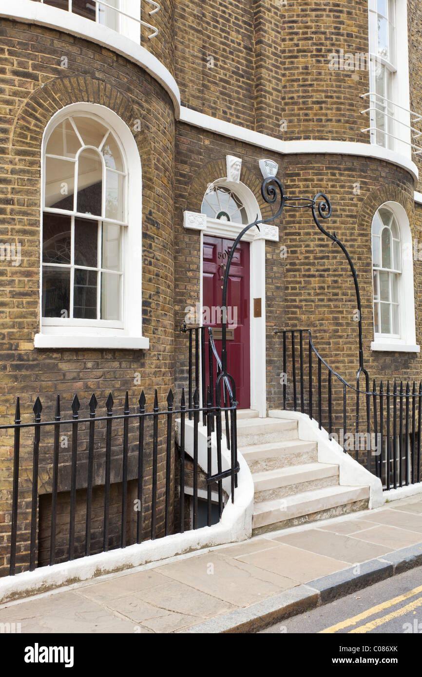 Upmarket housing hires stock photography and images Alamy