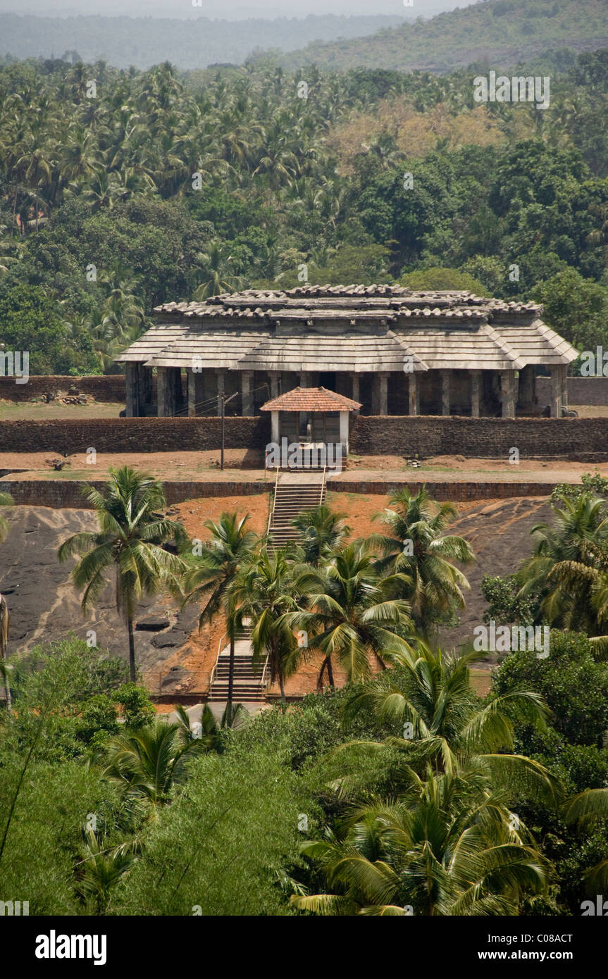 India, state of Karnataka, Mangalore. Area around Moodbidri. Jains temple surrounded by native jungle. Stock Photo