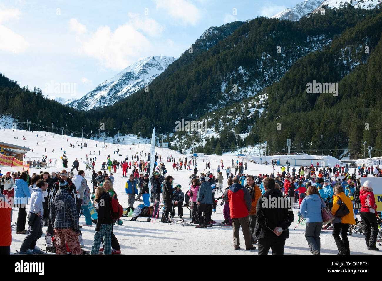 Bansko Apres Ski High Resolution Stock Photography and Images - Alamy