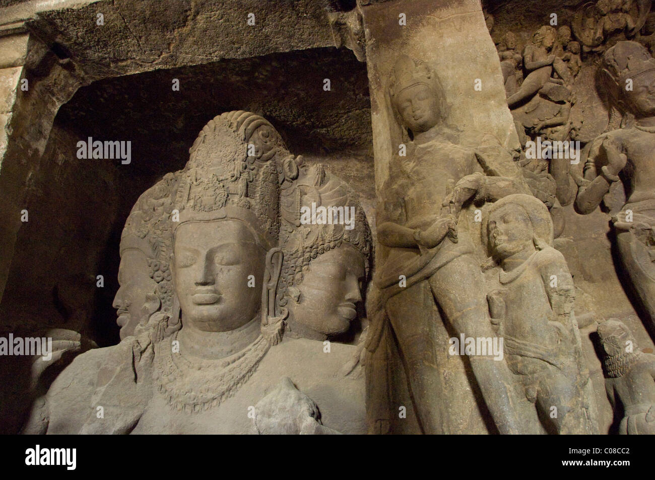 India, Mumbai (aka Bombay). Gharapuri Island, Mount Kailash, 7th century Elephanta Caves. Main cave, Hahesh Murti sculpture. Stock Photo