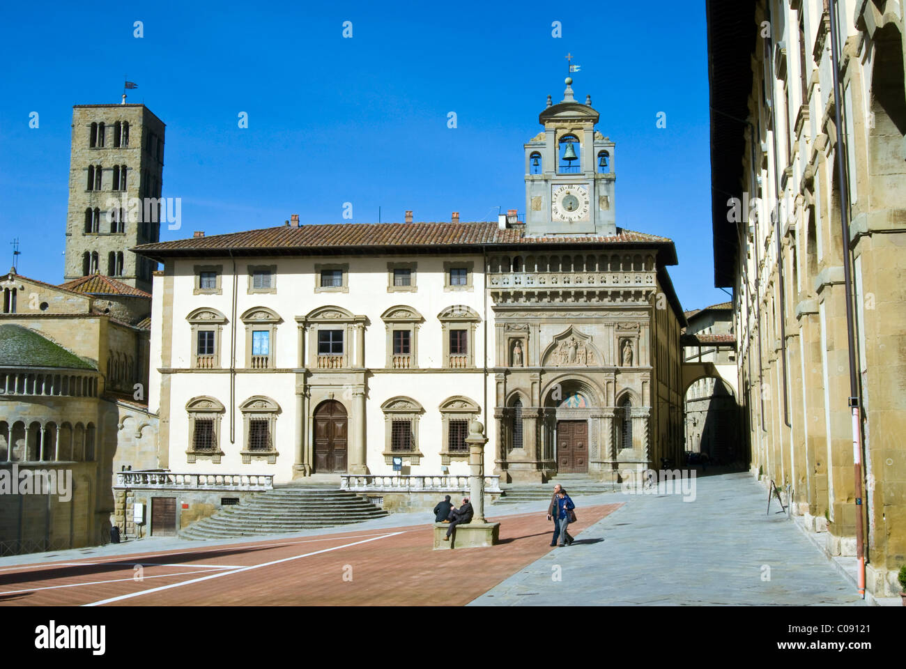 The building of Fraternita dei Laici and Church of Santa Maria della Pieve, Piazza Vasari or Piazza Grande, Arezzo, Tuscany, Ita Stock Photo