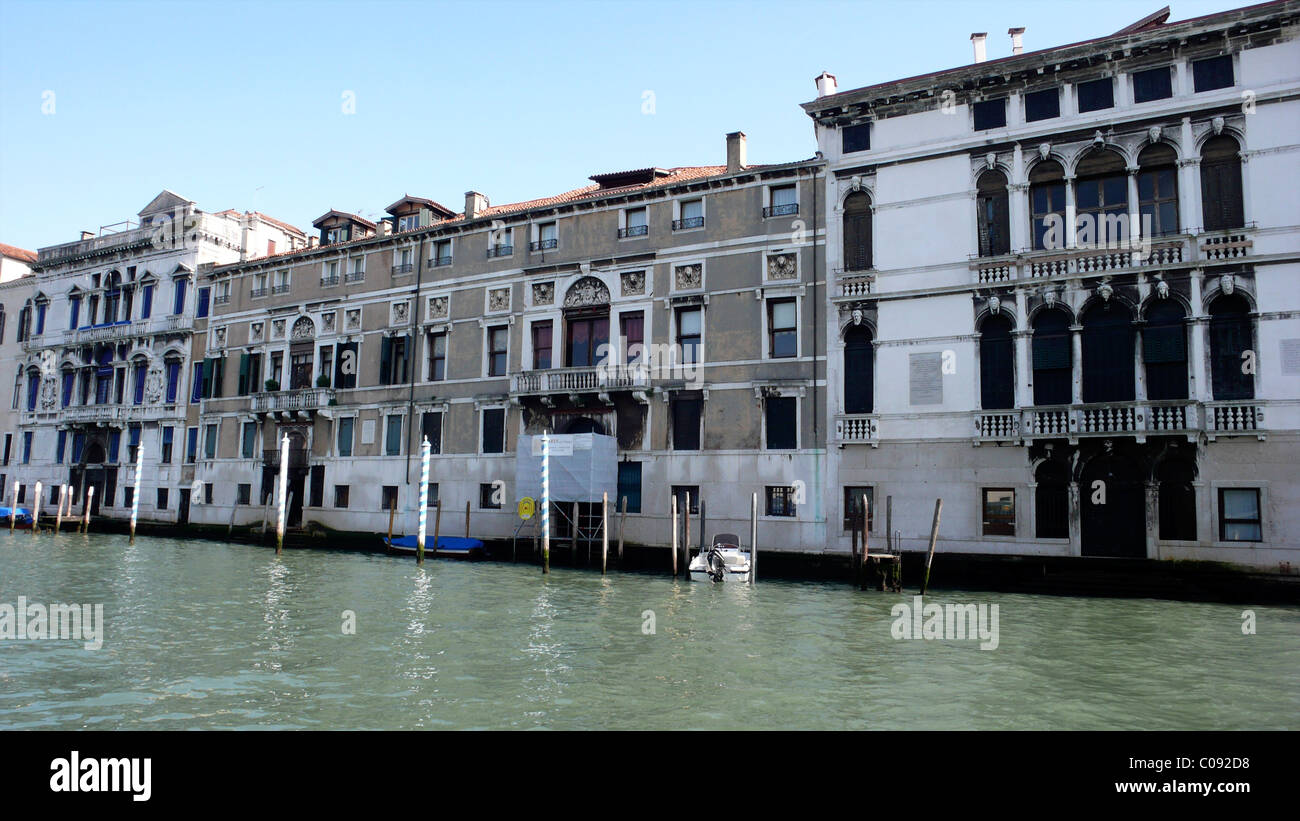 Waterways and canals in Venice with gondolas Stock Photo - Alamy