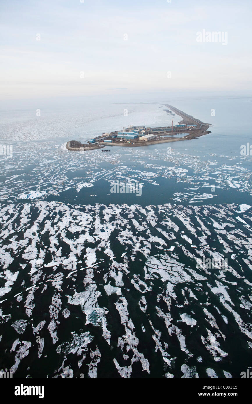 Aerial view of an oil well drilling platform, Prudhoe Bay, Beaufort Sea near Deadhorse, Alaska Stock Photo