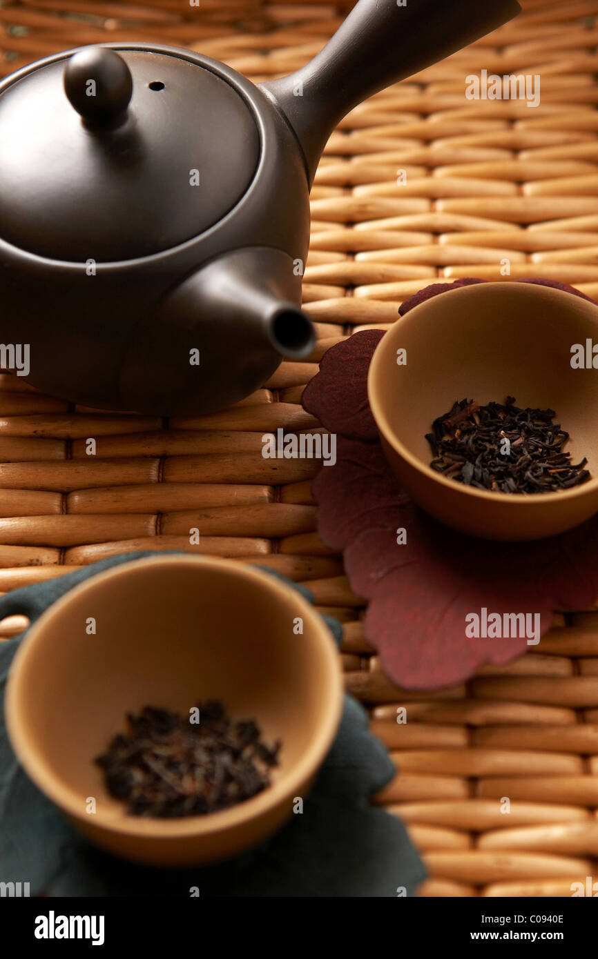 Teapot and tea cup Stock Photo Alamy