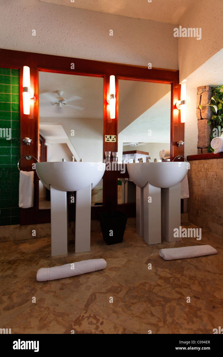 Bath room, Jade Mountain luxury hotel, Saint Lucia, Windward Islands, Lesser Antilles, Caribbean ...