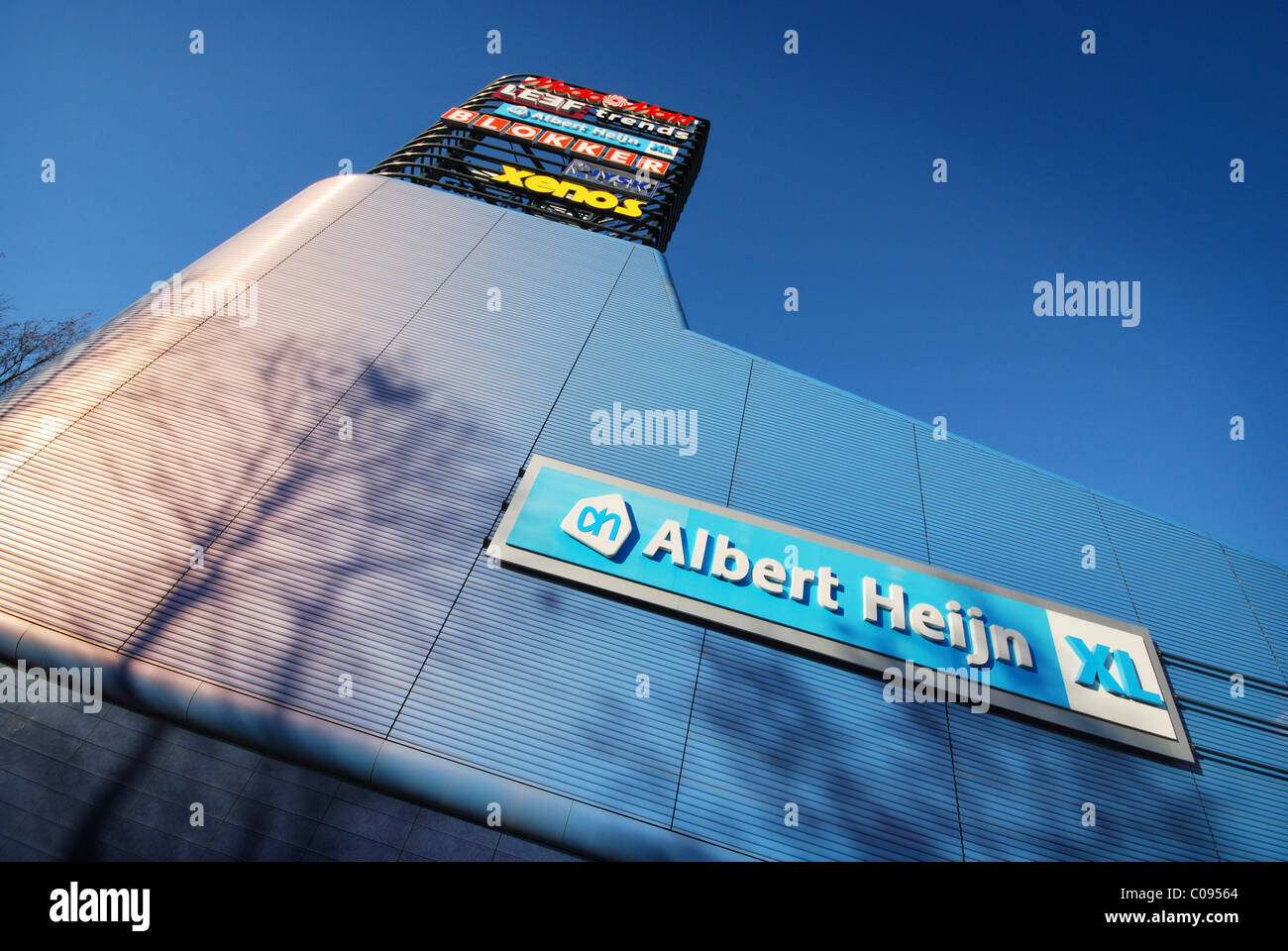 Albert Heijn XL supermarket Roermond Netherlands Stock Photo - Alamy