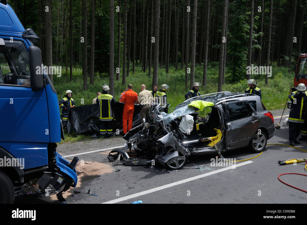 Fatal car accident, collision of a car and a truck, Rutesheim, Baden
