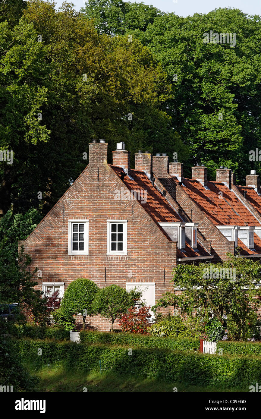 Row of old brick houses near Huis Bergh castle, 's-Heerenberg, Gelderland, Lower Rhine region, Netherlands, Europe Stock Photo