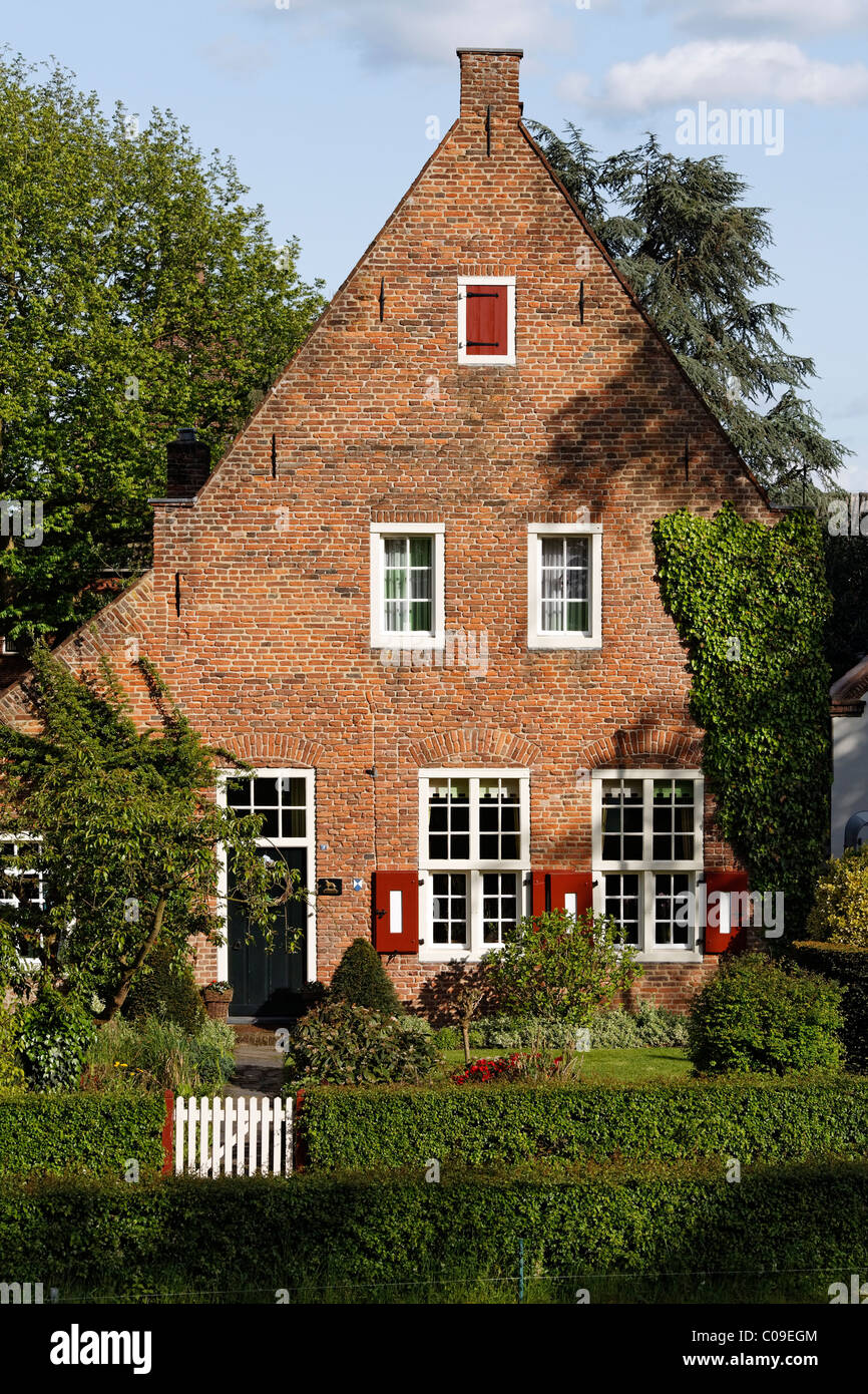 Historic brick home near Huis Bergh castle, 's-Heerenberg, Gelderland, Lower Rhine region, Netherlands, Europe Stock Photo