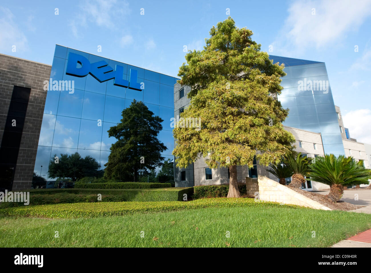 Corporate headquarters of Dell Inc., a mulitnational computer and information-technology company based in Round Rock Texas Stock Photo