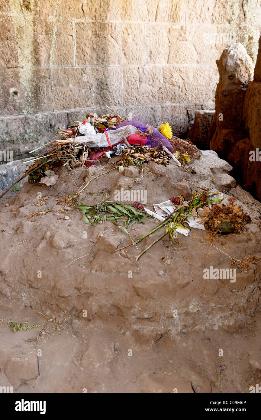 Altar and flowers at the memorial for Gaius Julius Caesar, Forum Romanum, Ancient Rome, Lazio, Italy, Europe Stock Photo