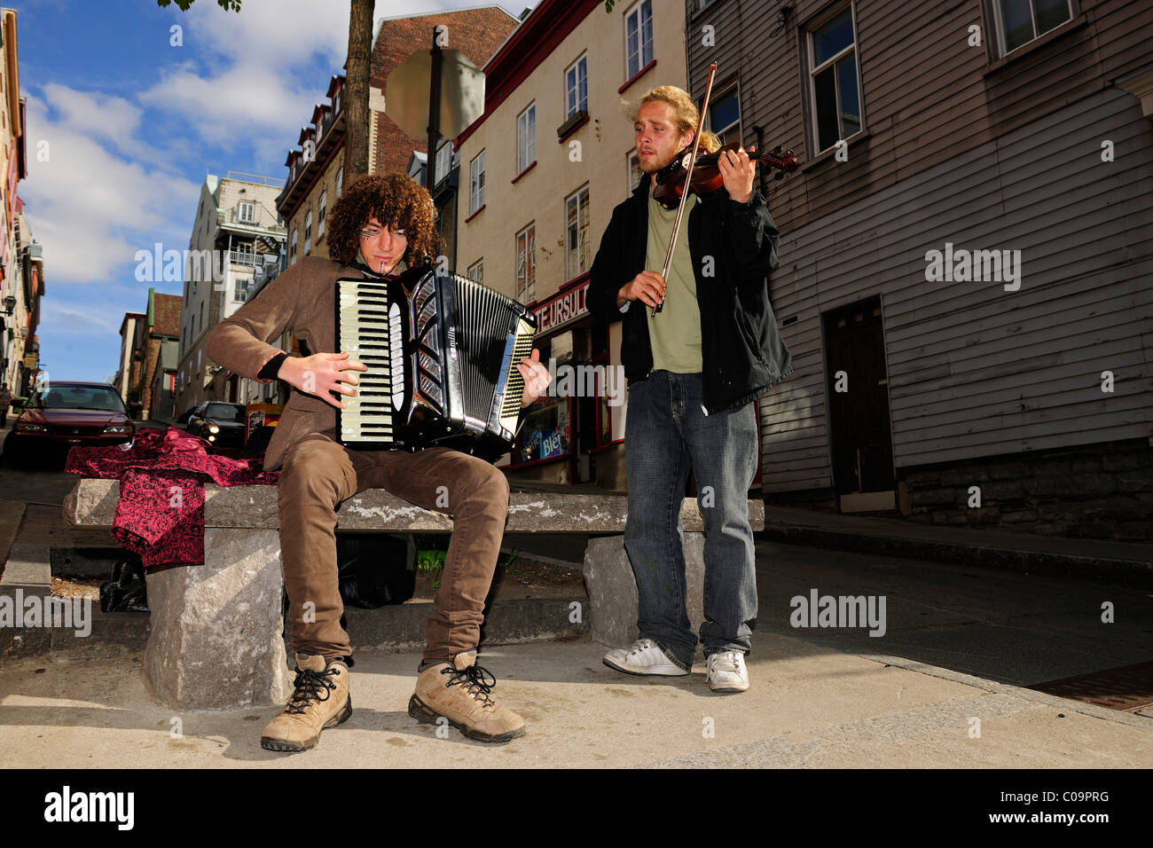 Street musicians in the historic town centre of Quebec City, Quebec