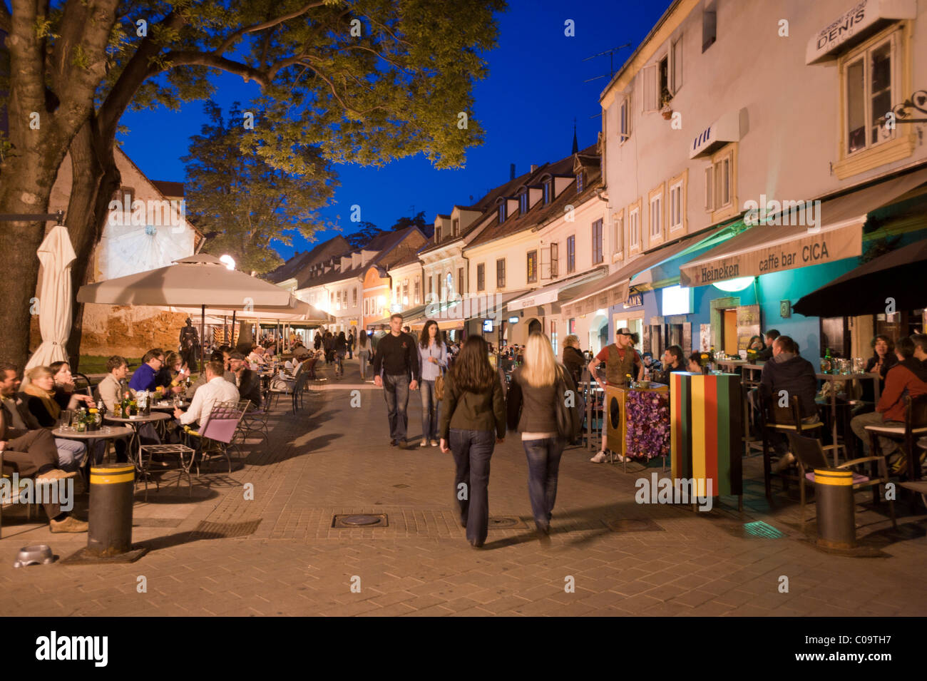 Tkalciceva, promenade and night life in Zagreb, Croatia, Europe Stock Photo