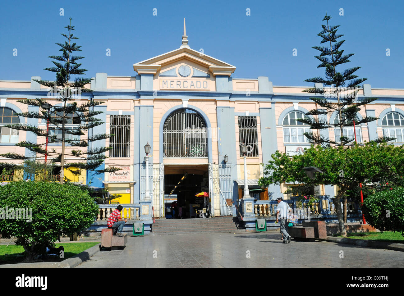 Plaza Coronel Emilio Sotomayor square, market hall, market, Antofagasta, Norte Grande region, Northern Chile, Chile Stock Photo