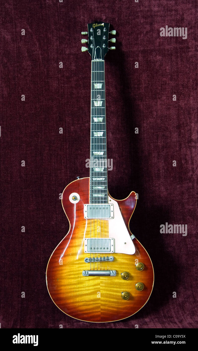 Gibson les paul sunburst hi-res stock photography and images - Alamy