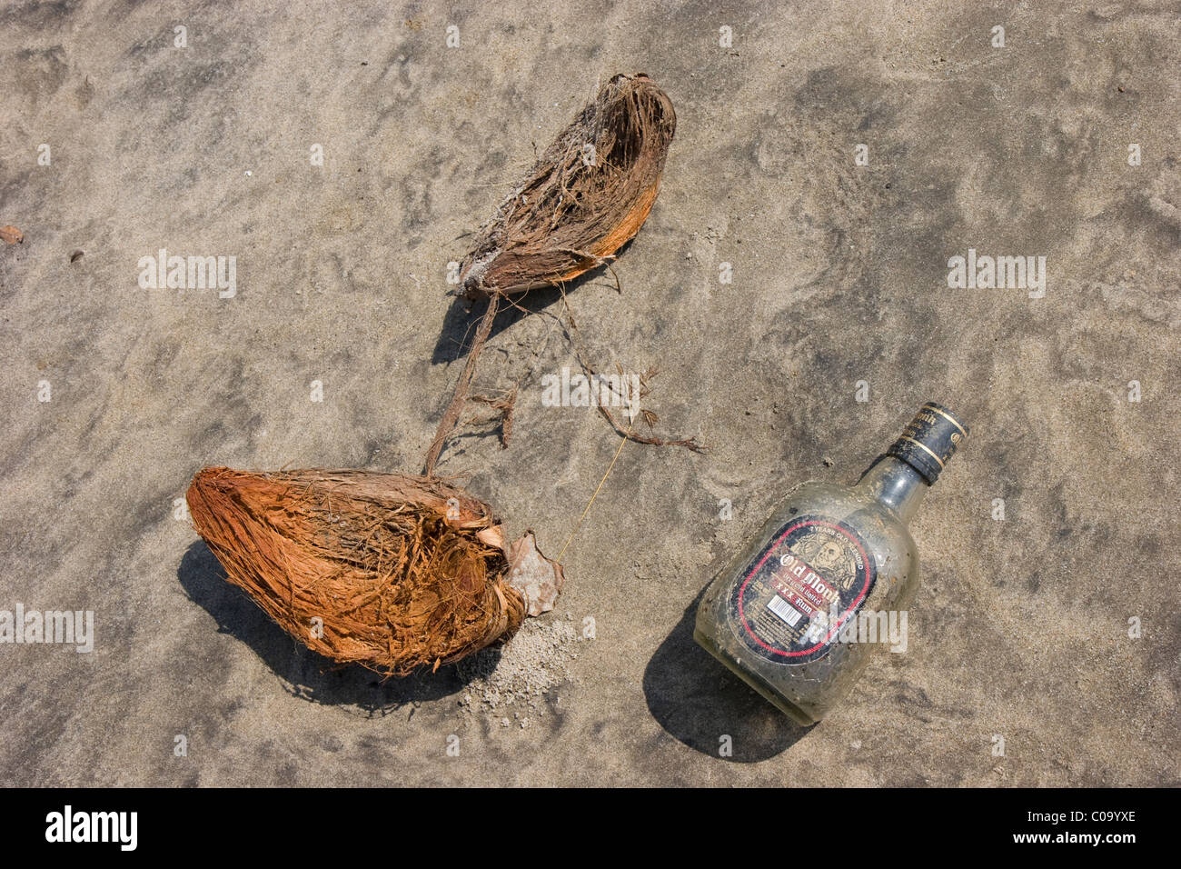 Bottle of rum hires stock photography and images Alamy