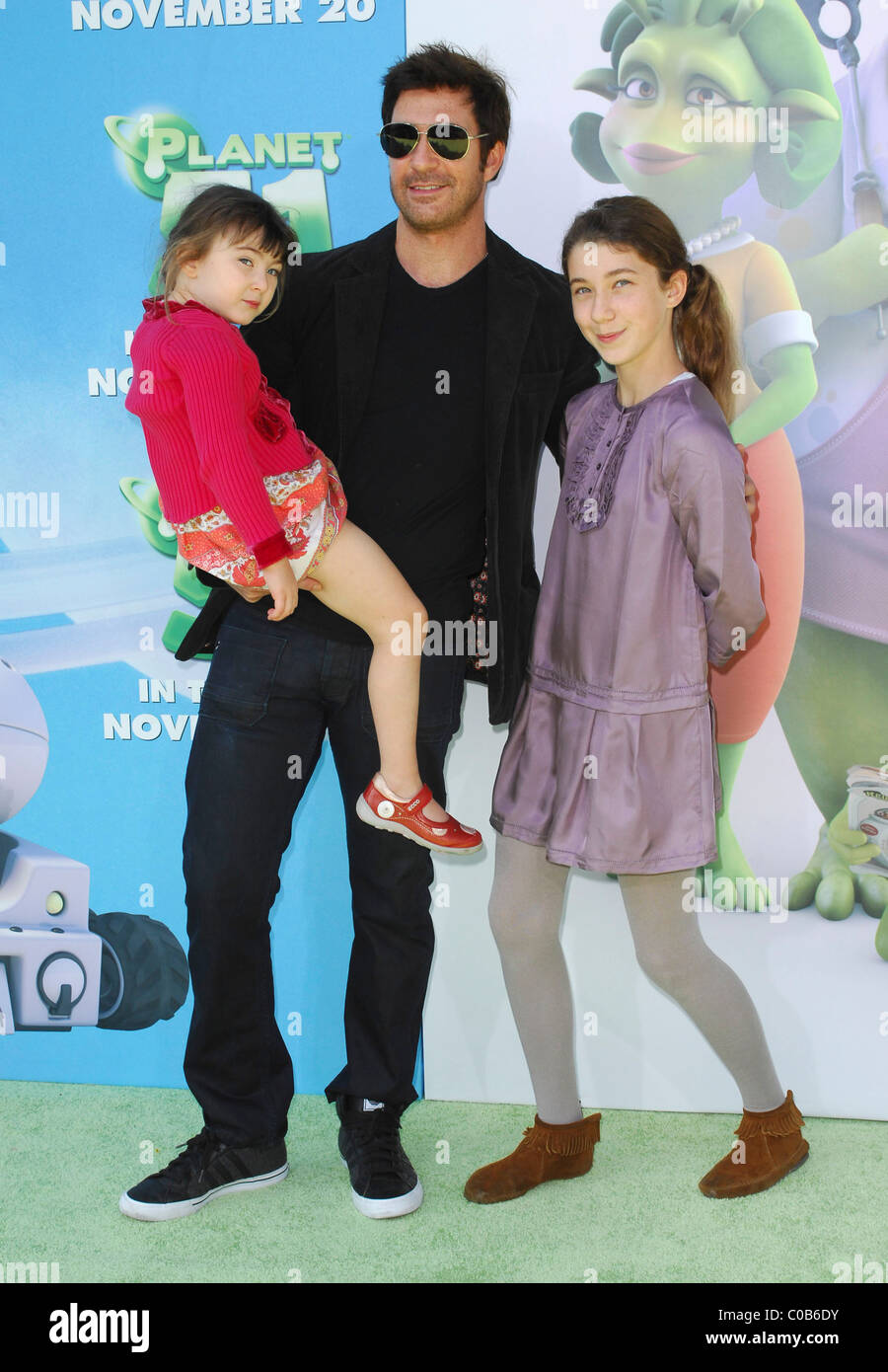 Dylan McDermott and family Premiere of 'Planet 51' at the Mann Village ...