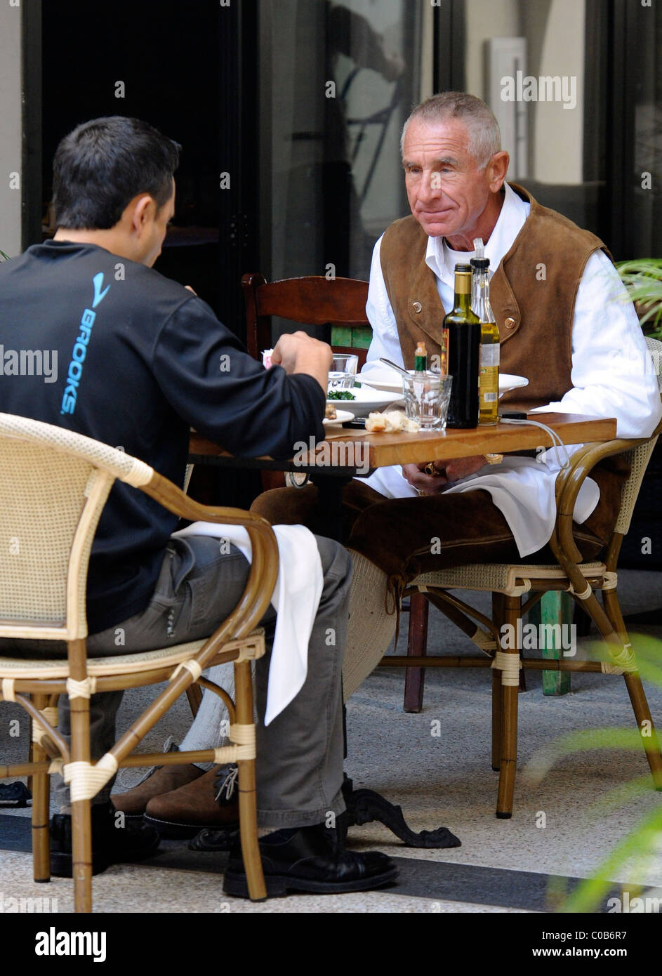 Frederic Prinz von Anhalt has lunch with a friend at Le Grand Passage Los Angeles, California - 14.11.09 Stock Photo