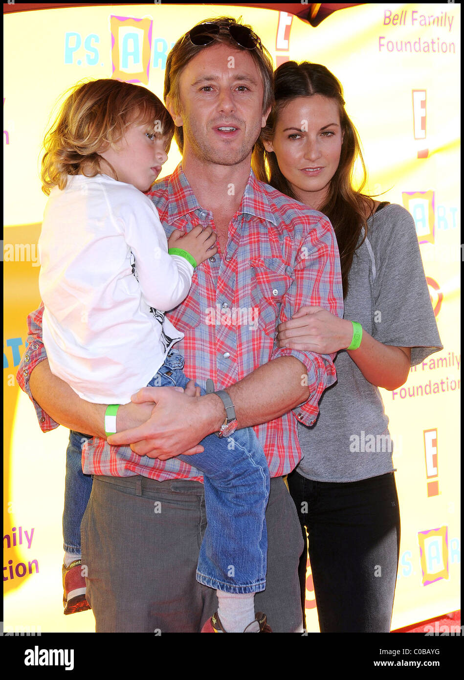 Refinement heldig kit Jake Weber and Elizabeth Carey with their son Waylon 2009 P.S. Arts Express  Yourself event held at Barker Hanger Santa Monica Stock Photo - Alamy
