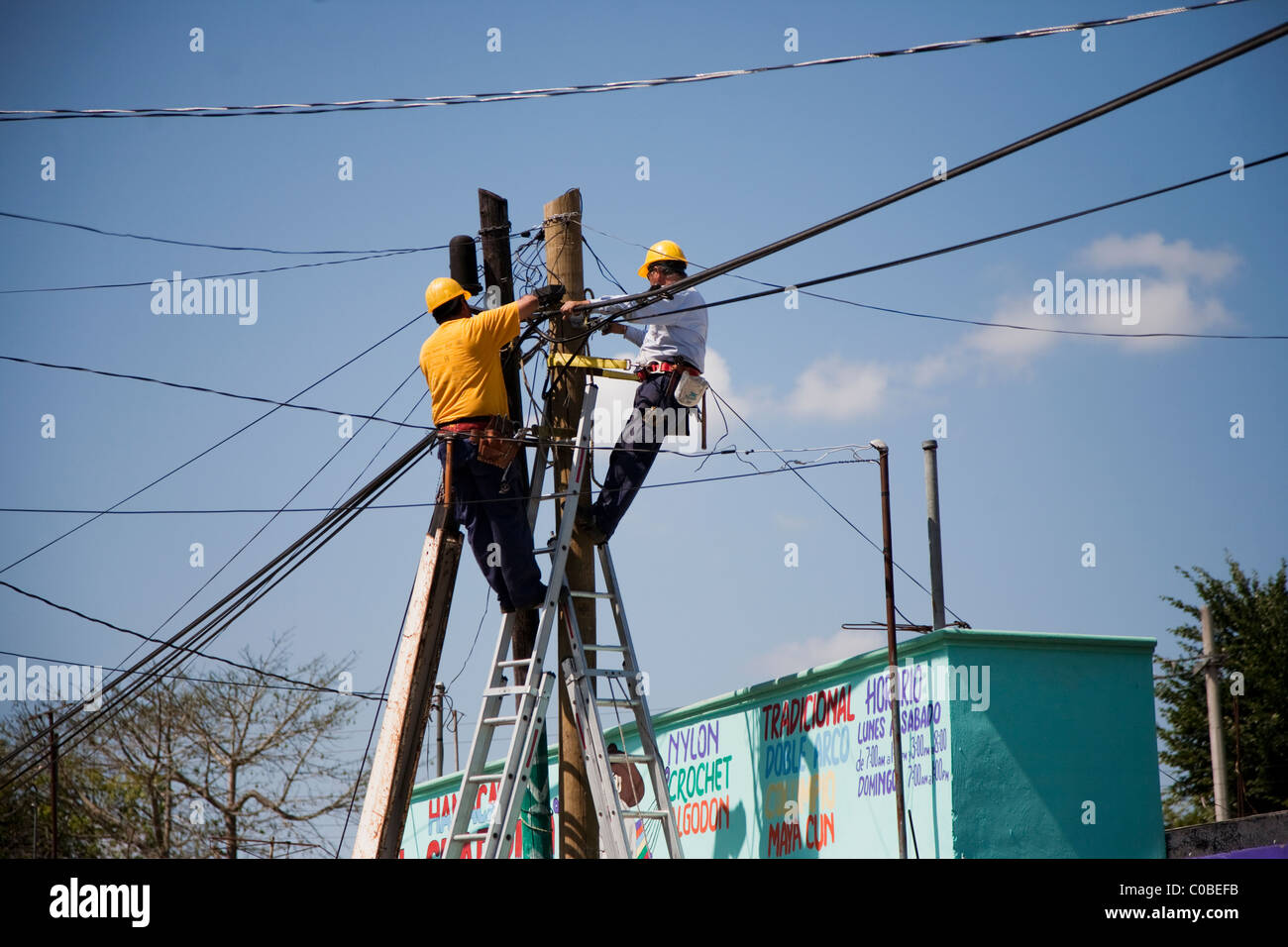 Electricians At Work High Resolution Stock Photography and Images Alamy