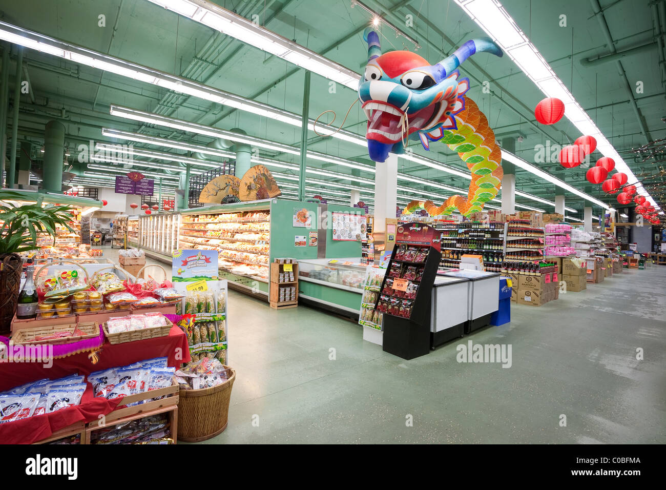Uwajimaya Supermarket Stock Photo Alamy