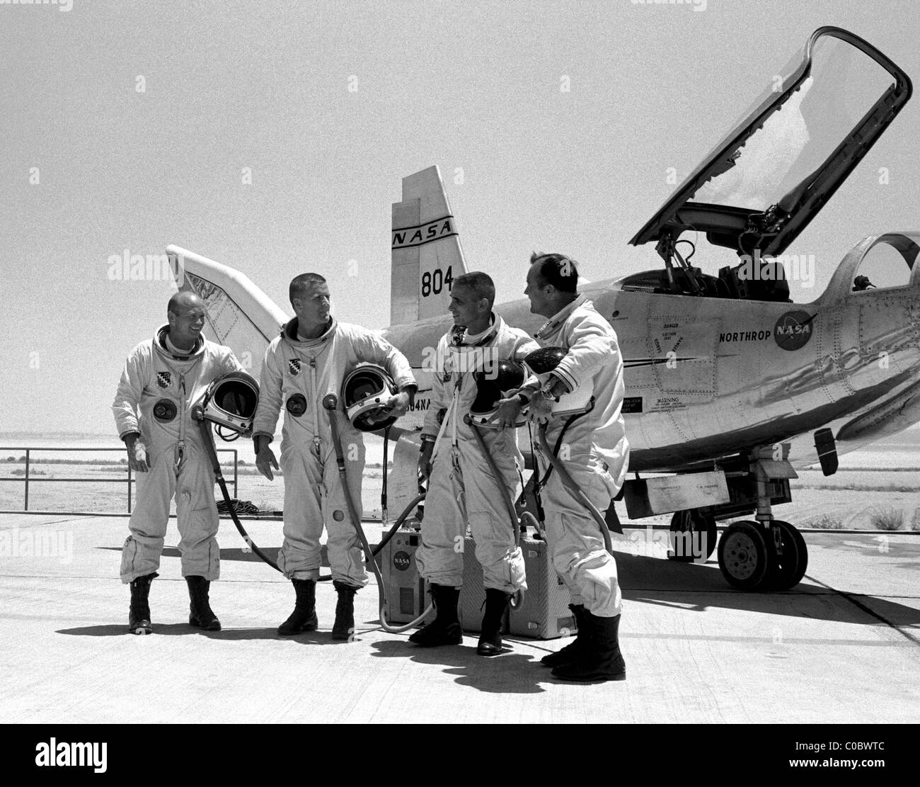 Northrop HL-10 heavyweight lifting body aircraft Stock Photo - Alamy
