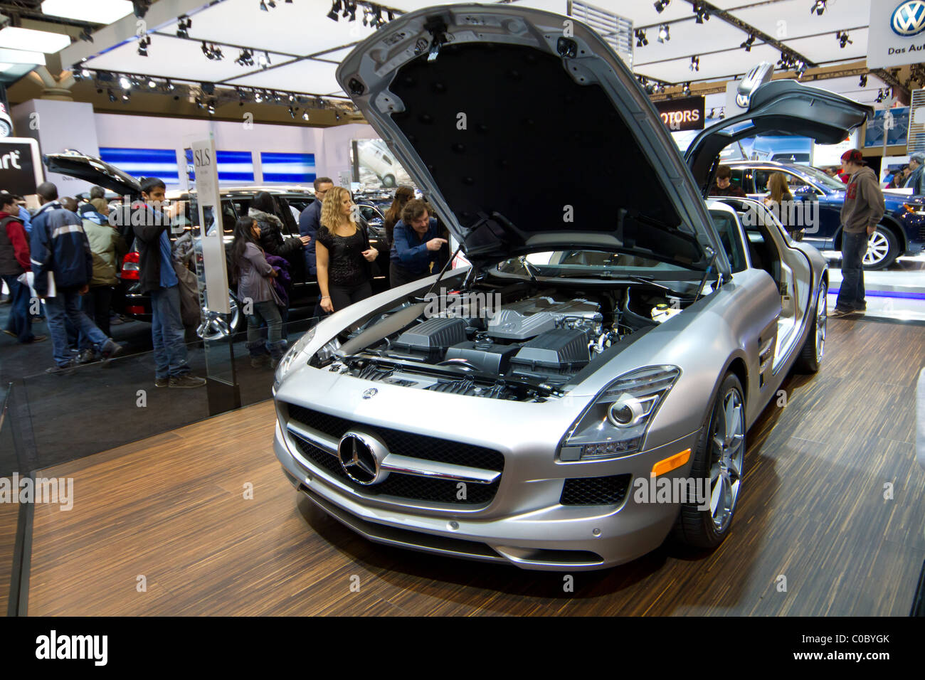 car hood up Mercedes Benz Stock Photo Alamy