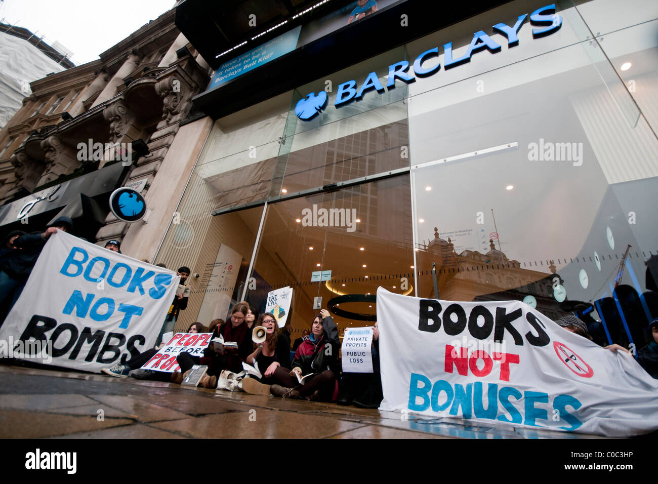 Bank Closing Uk Stock Photos & Bank Closing Uk Stock Images - Alamy