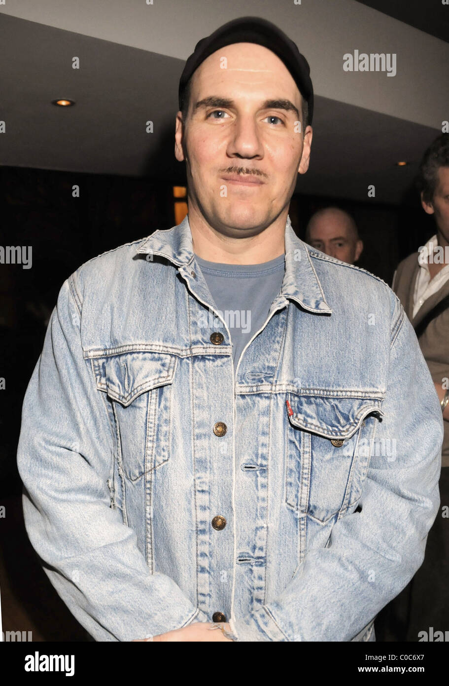 Кори джонсон (актёр). Кори джонсон 2018. Кори джонсон (актёр). Кори джонсон. Corey johnson.