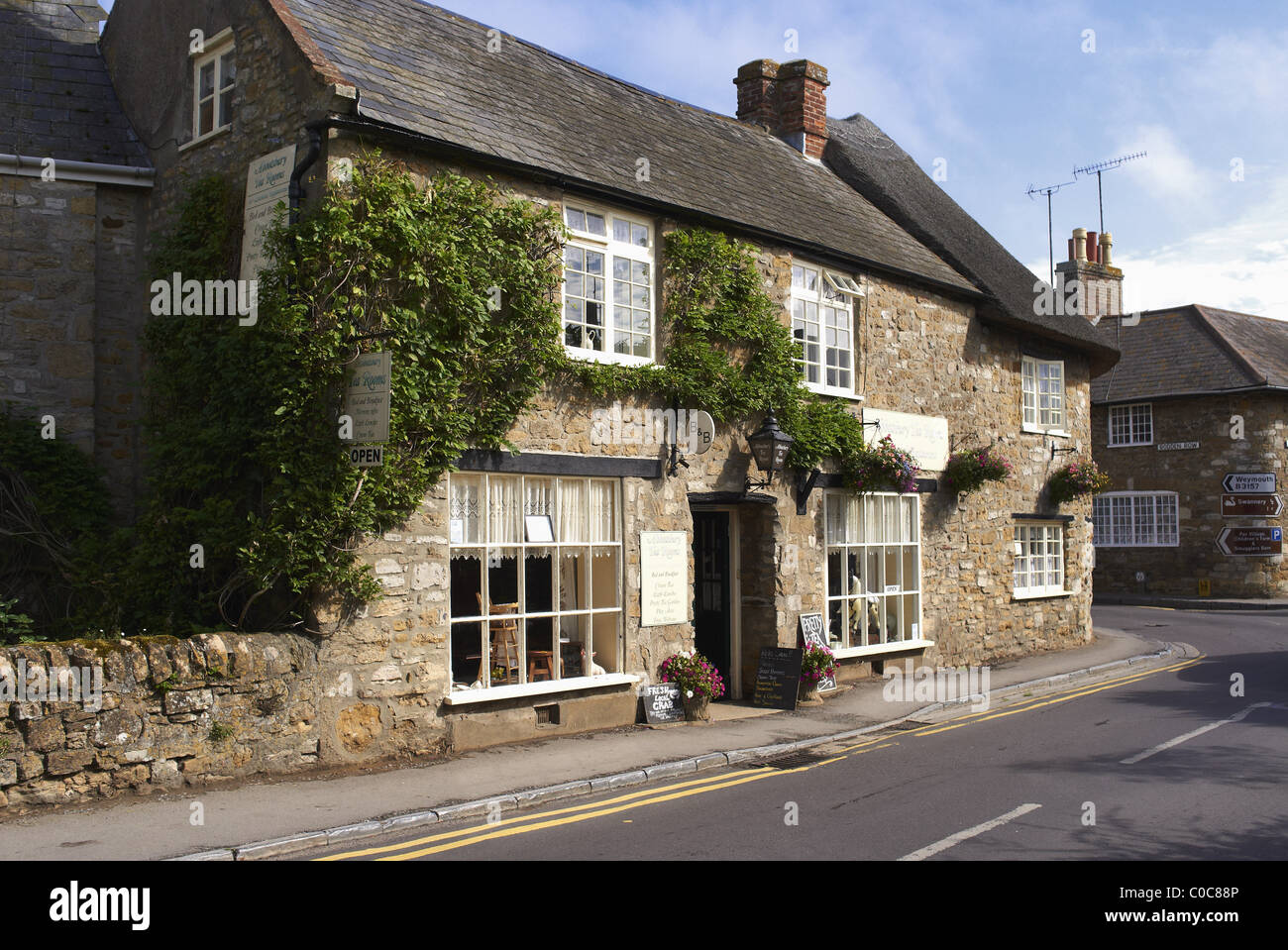 Dorset Abbotsbury village old houses Stock Photo Alamy