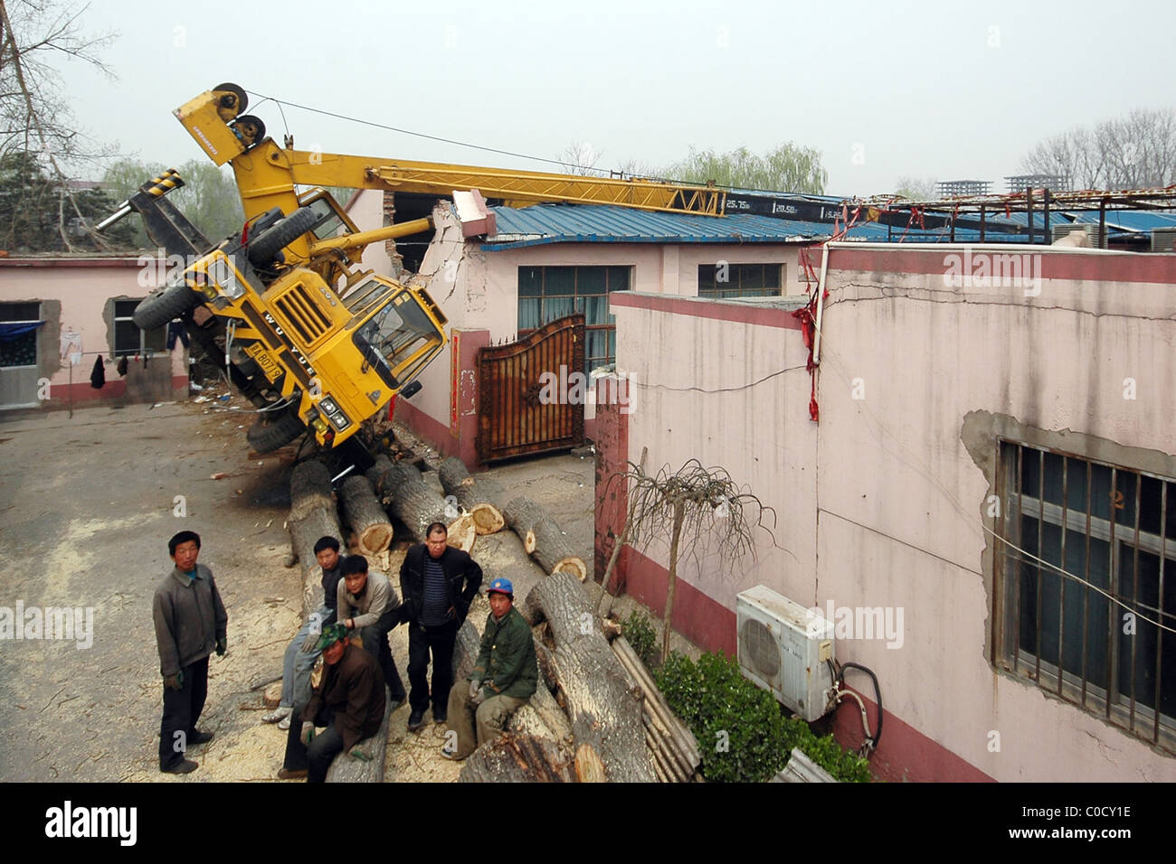 CRANE COLLAPSE One construction worker was left with serious injuries ...
