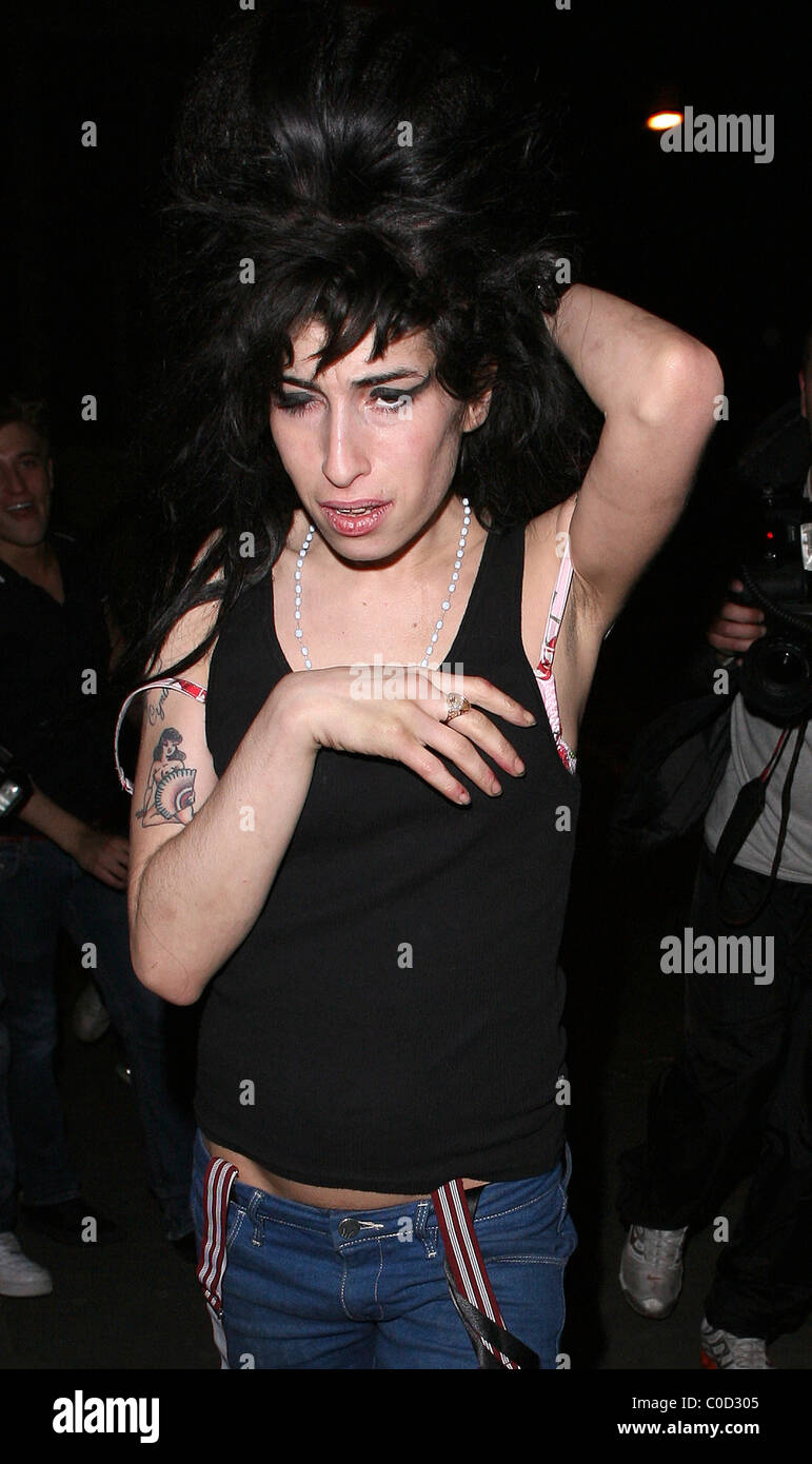 Amy Winehouse Goes On Another Late Night Bender In Camden Visiting The