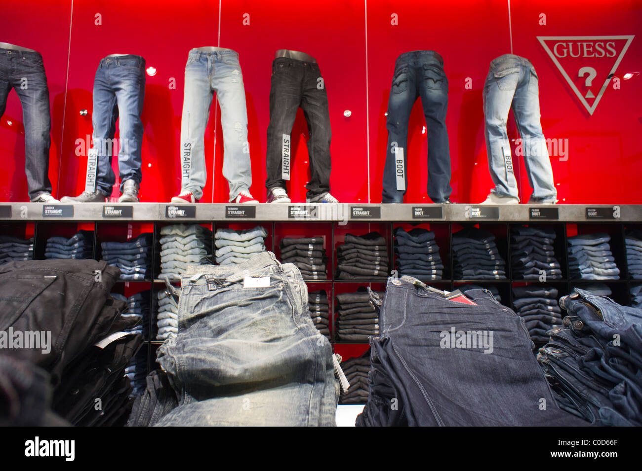 Guess jeans hi-res stock photography and images - Alamy