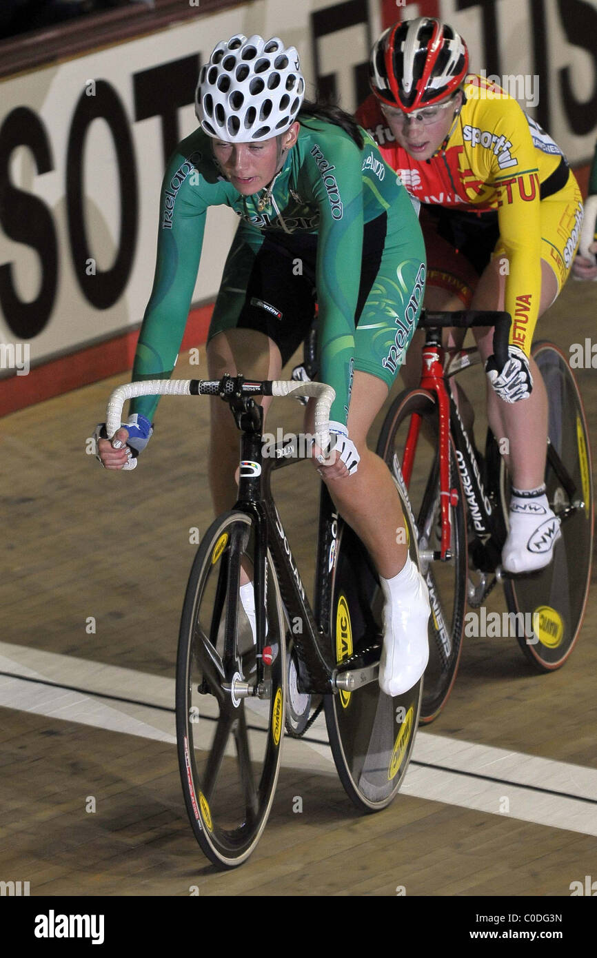 Scratch race uci track world cup manchester velodrome cycling uk hires