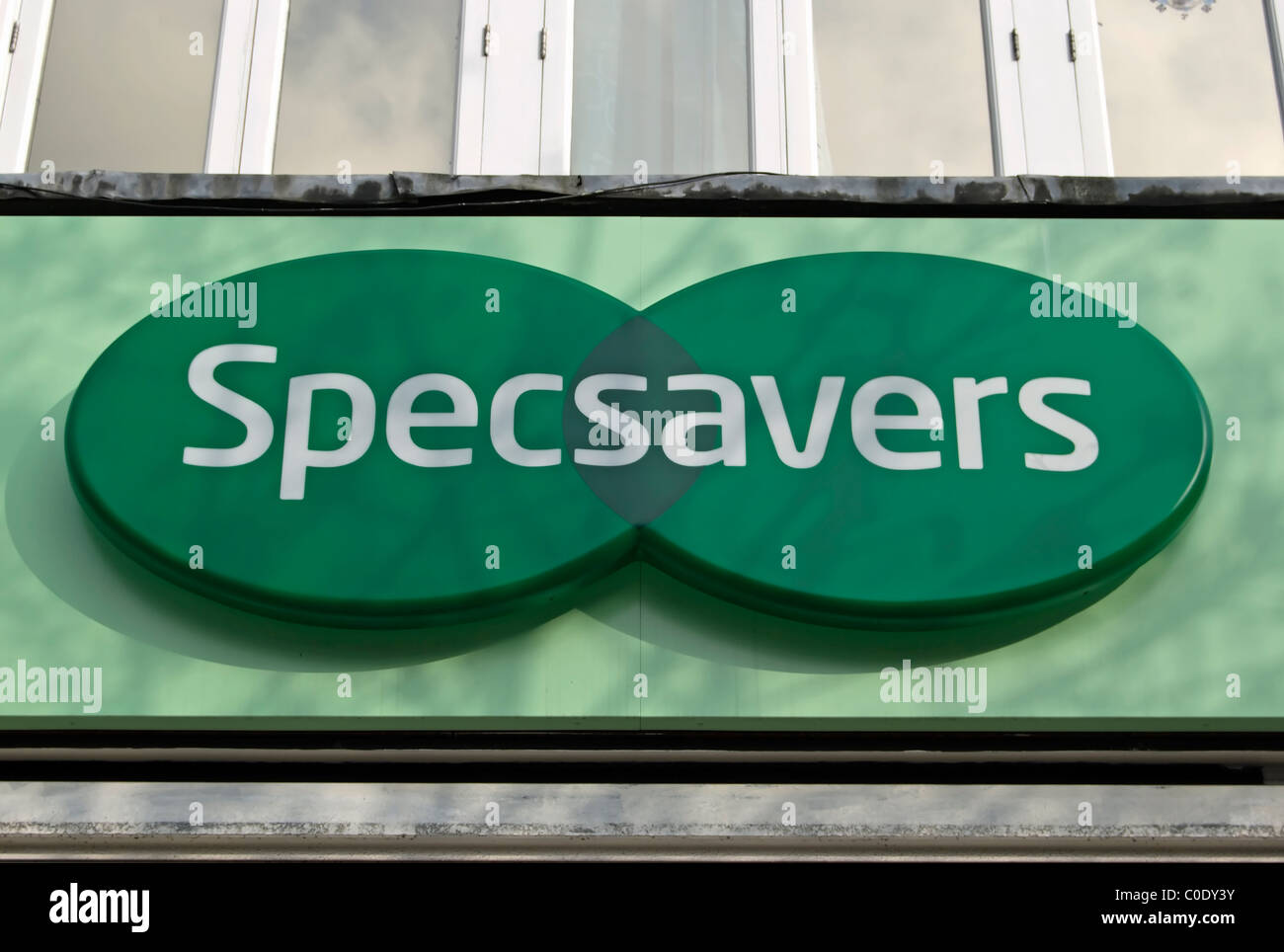 Specsavers logo hi-res stock photography and images - Alamy