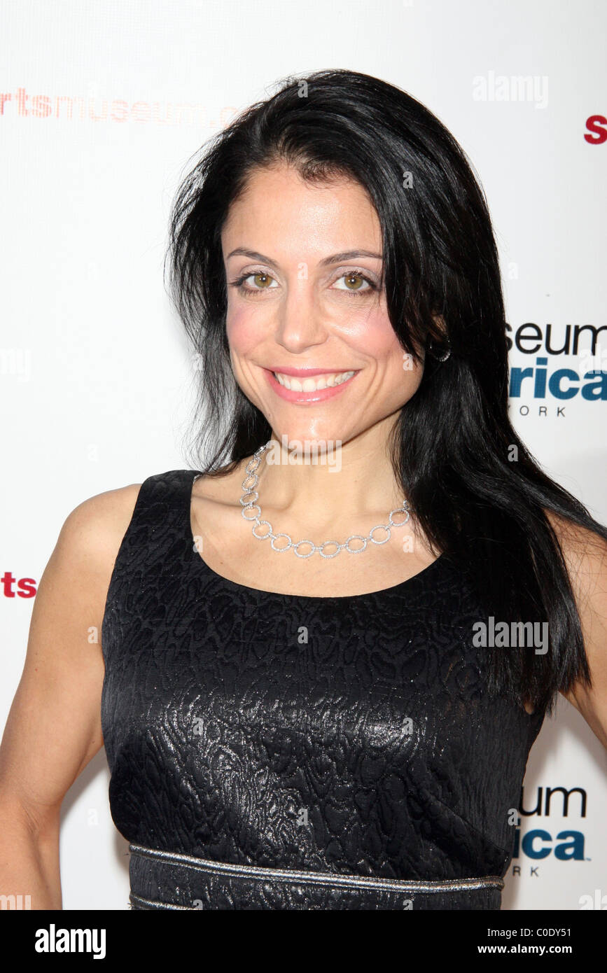 The Real Numbers Behind Bethany Frankel’s Fame: Measurements & Net Worth