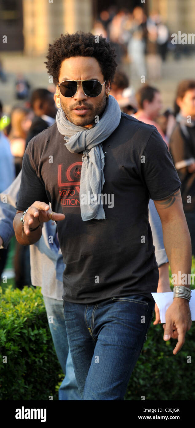 Lenny Kravitz on the set of a new Levi's commercial Prague, Czech Republic  - 27.04.08 ** ** Stock Photo - Alamy