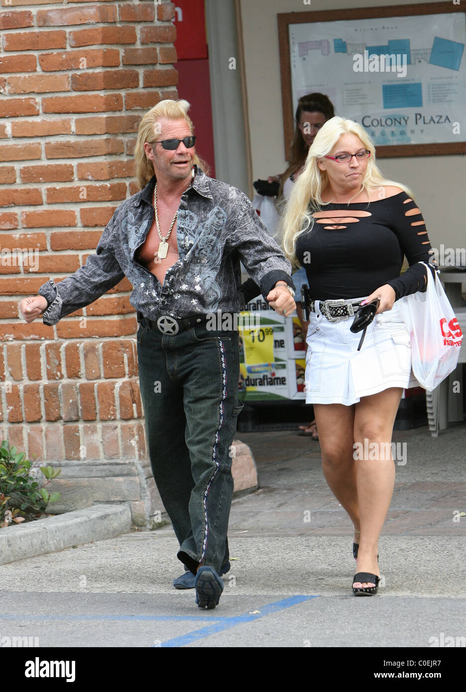 Duane Chapman aka 'Dog' the bounty hunter and his wife Beth Smith spend the afternoon together shopping Malibu, California - Stock Photo