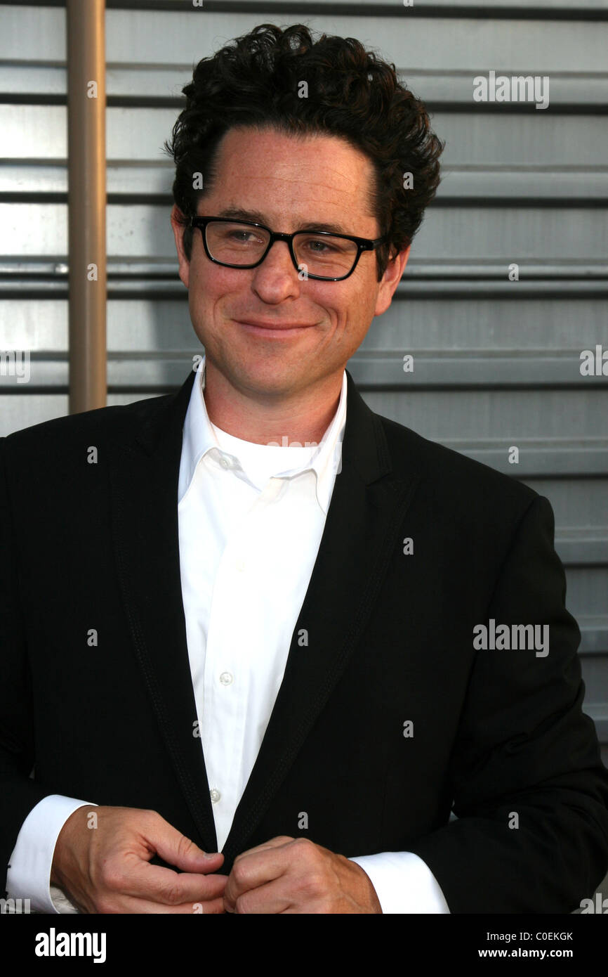 JJ Abrams Hollywood Life Magazine's 10th Annual Young Hollywood Awards