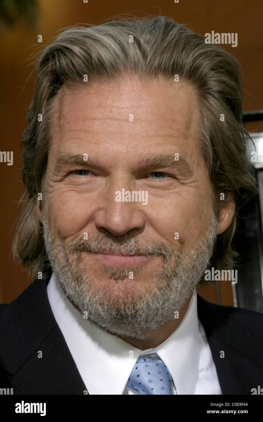 Confira o visual de Jeff Bridges para Homem de Ferro